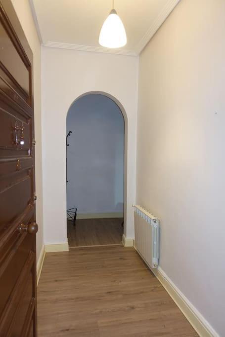 Antolin Yellow Door Ponferrada Esterno foto